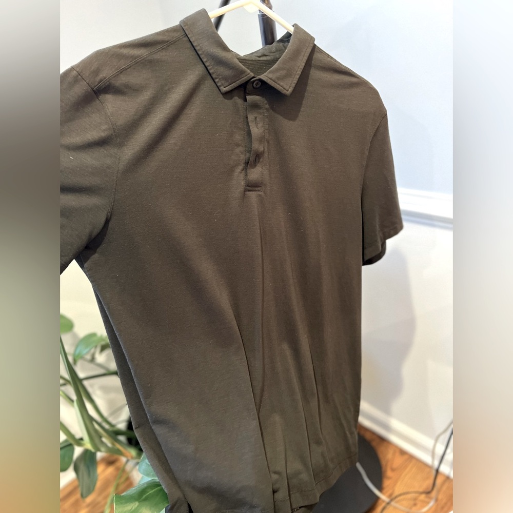 Lululemon Evolution Polo